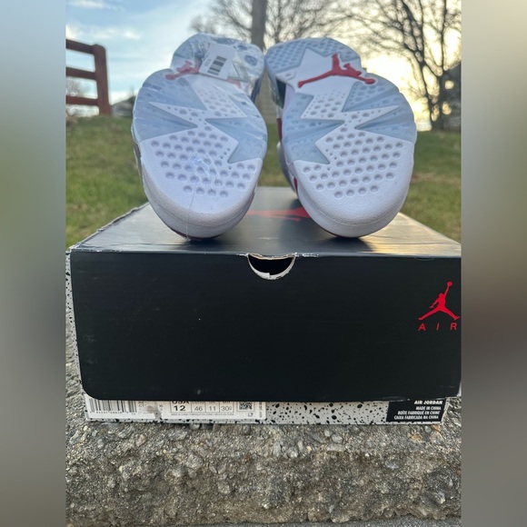 Retro 6 “Carmine” - Picture 4 of 5